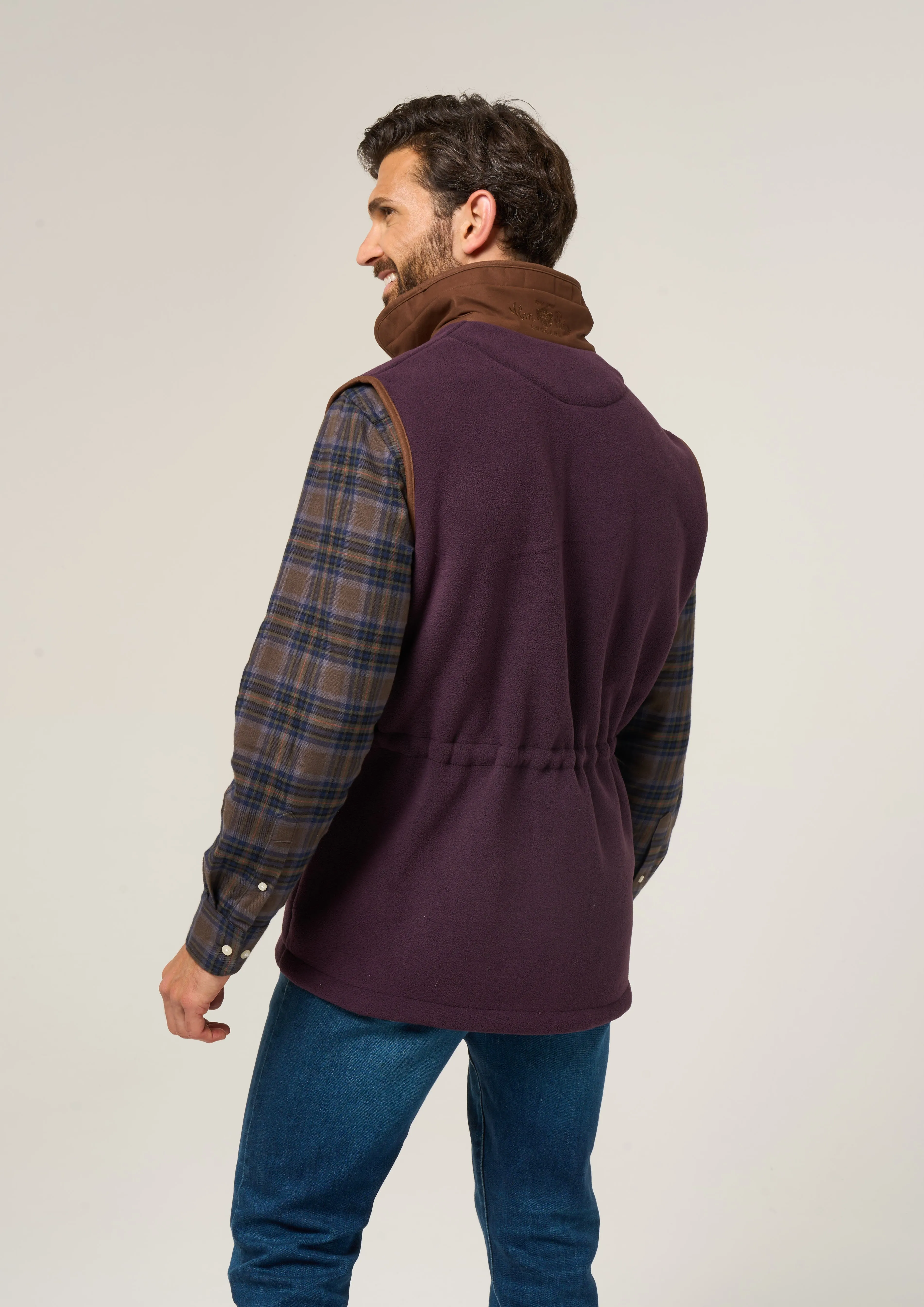 Aylsham Men's Fleece Gilet In Plum - Regular Fit