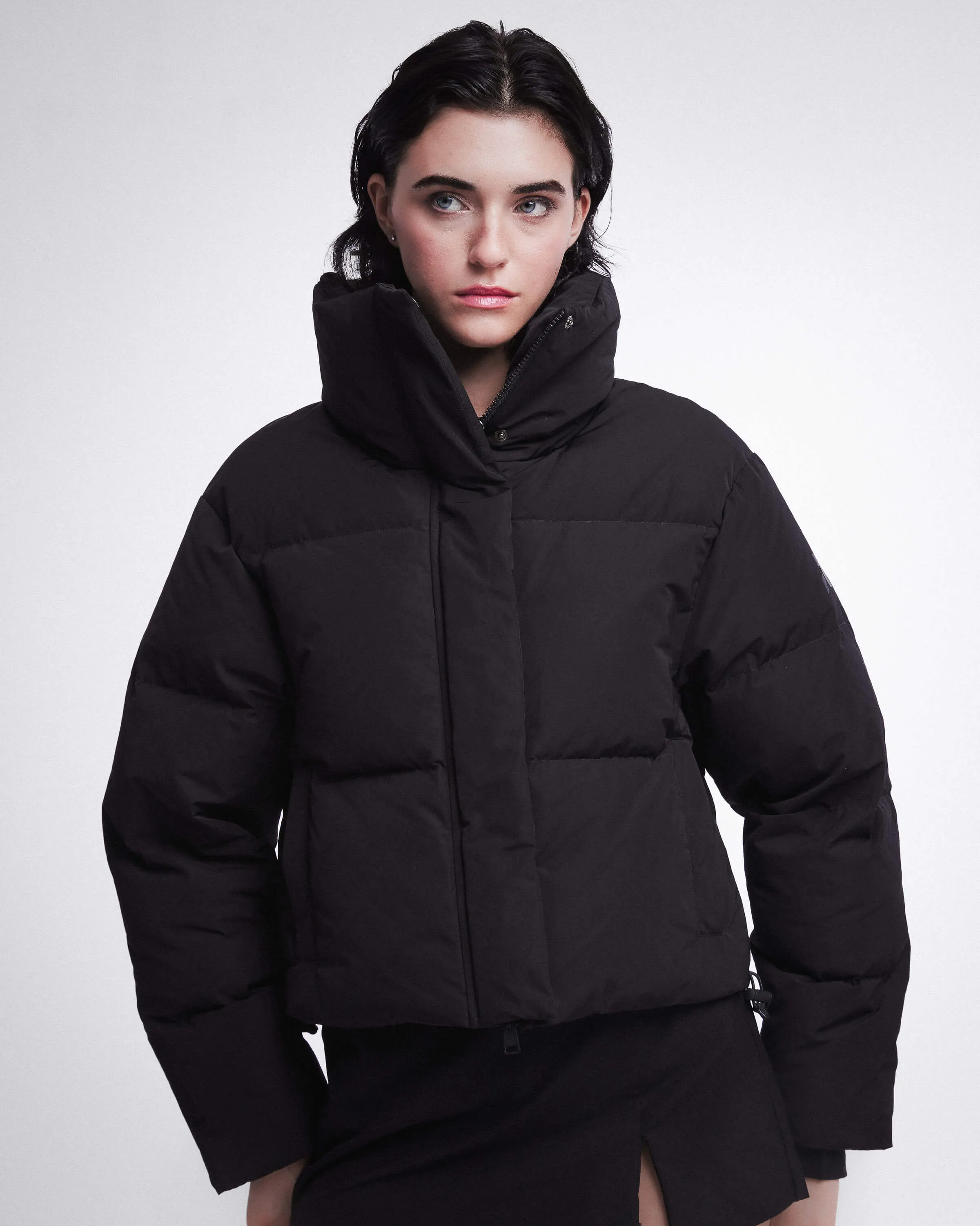 Cropped Nylon Down Jacket Black PR415100