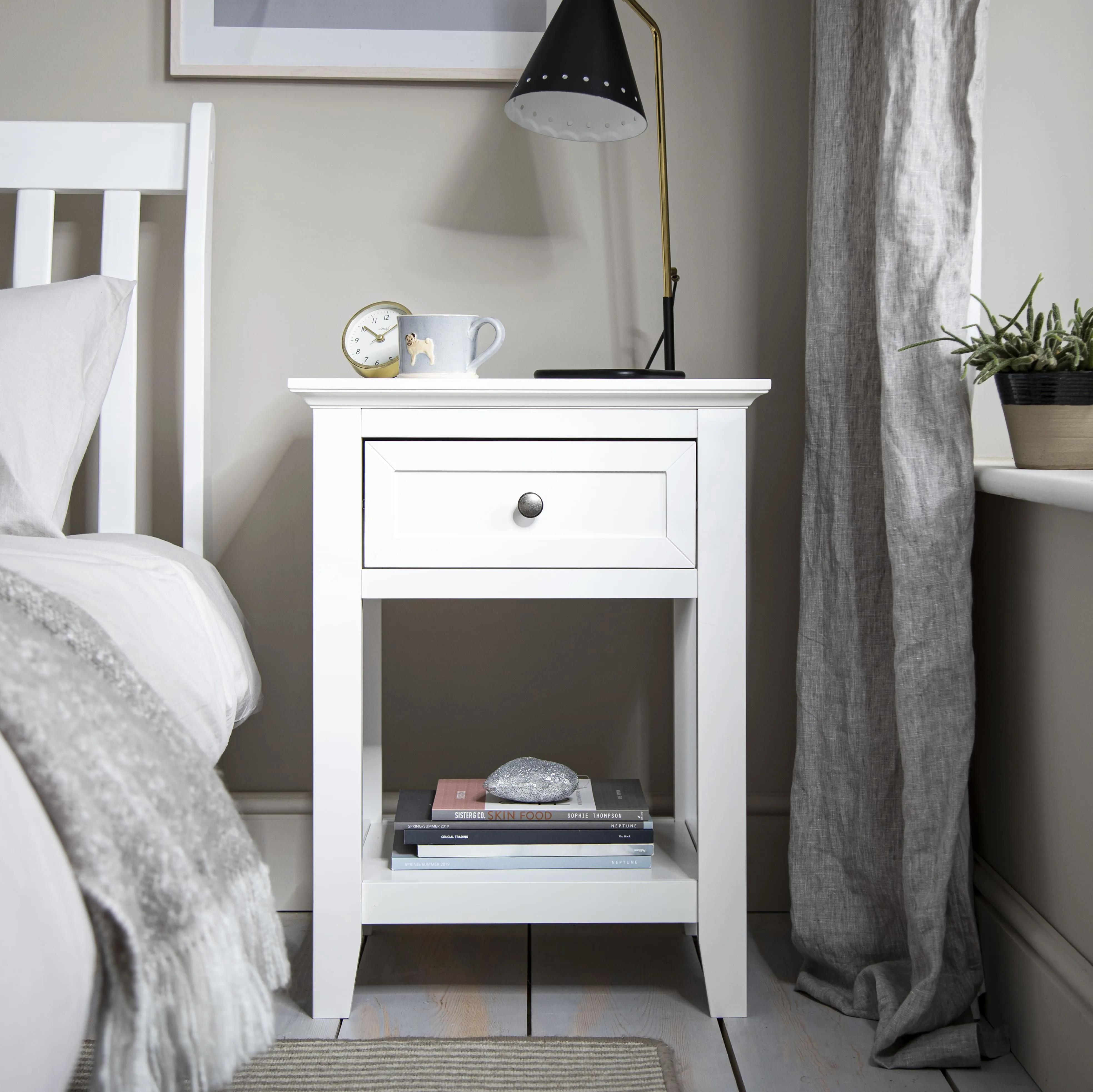 Karlstad Bedside Table with Drawer in Classic White