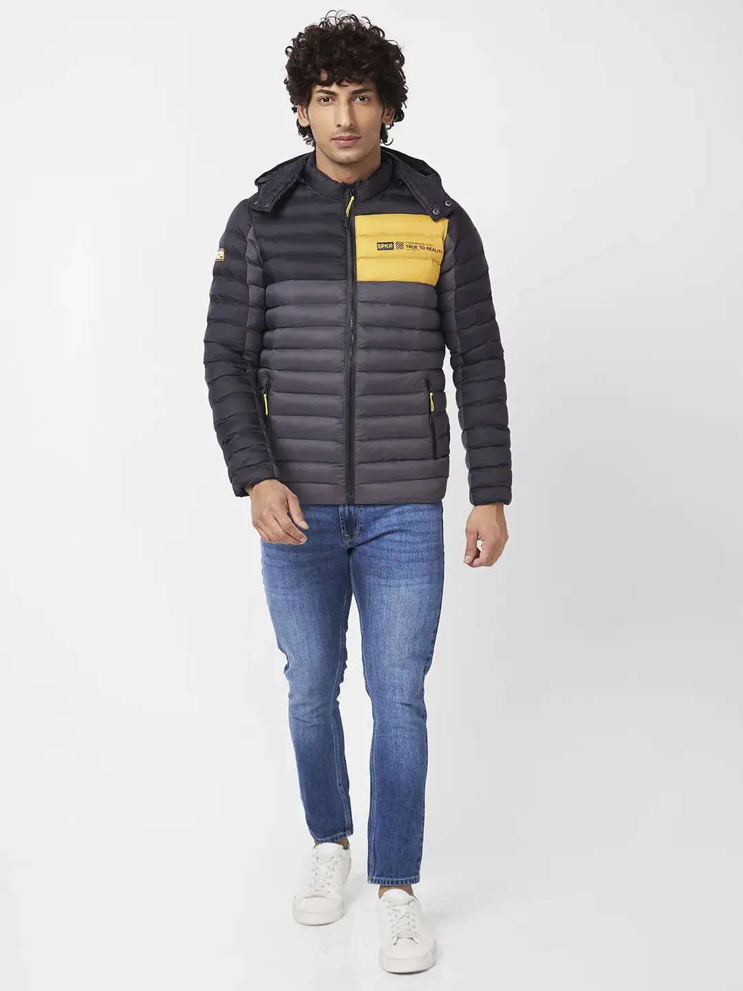 Men'S Color Blocked Puffer Jacket With Embroidered Sleeve Badge