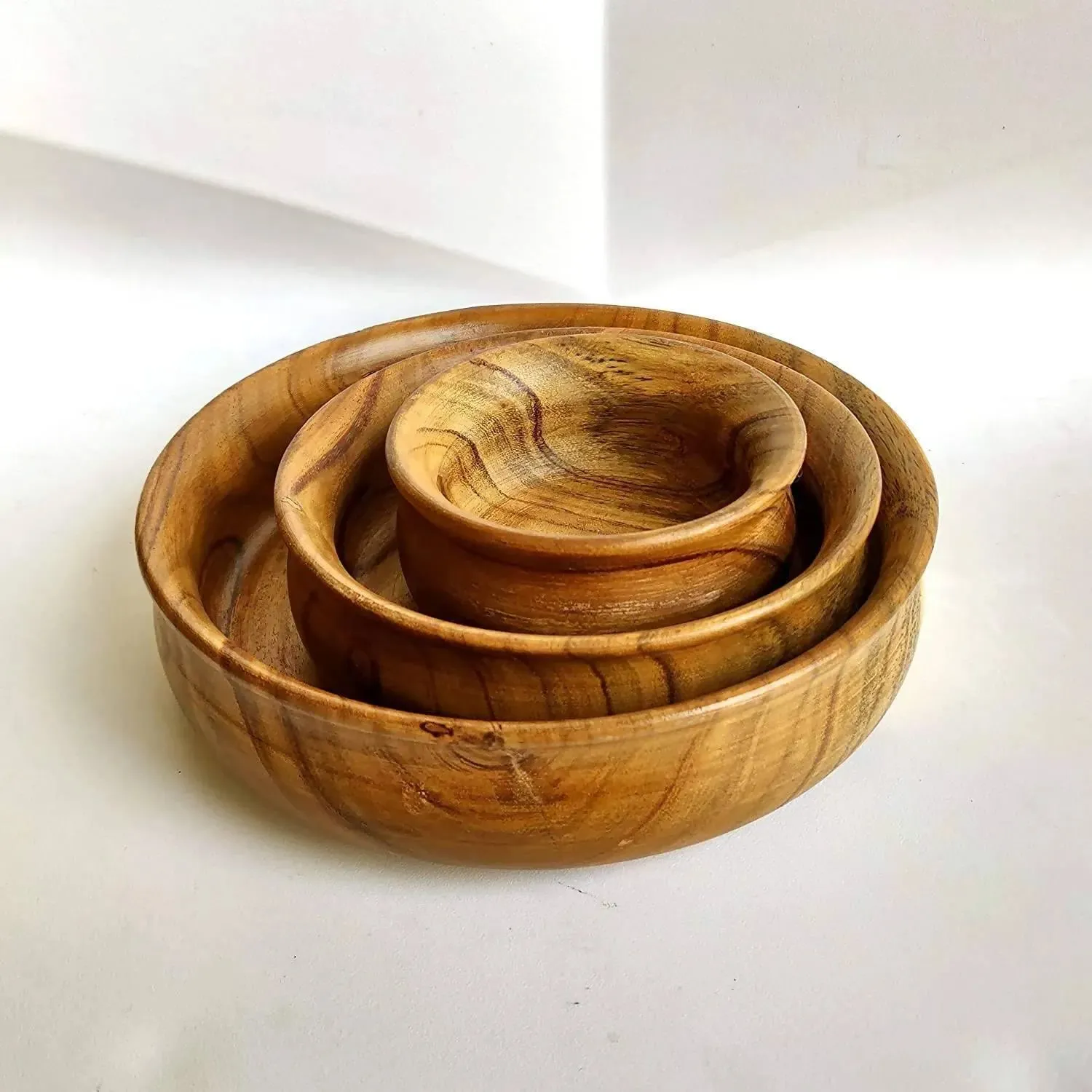 Wooden Twist Acacia Wood Bowl Set of 3 - Rustic Serving Bowls for Fruits or Salads